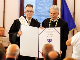 pocasni_doktorati8-150626.jpg